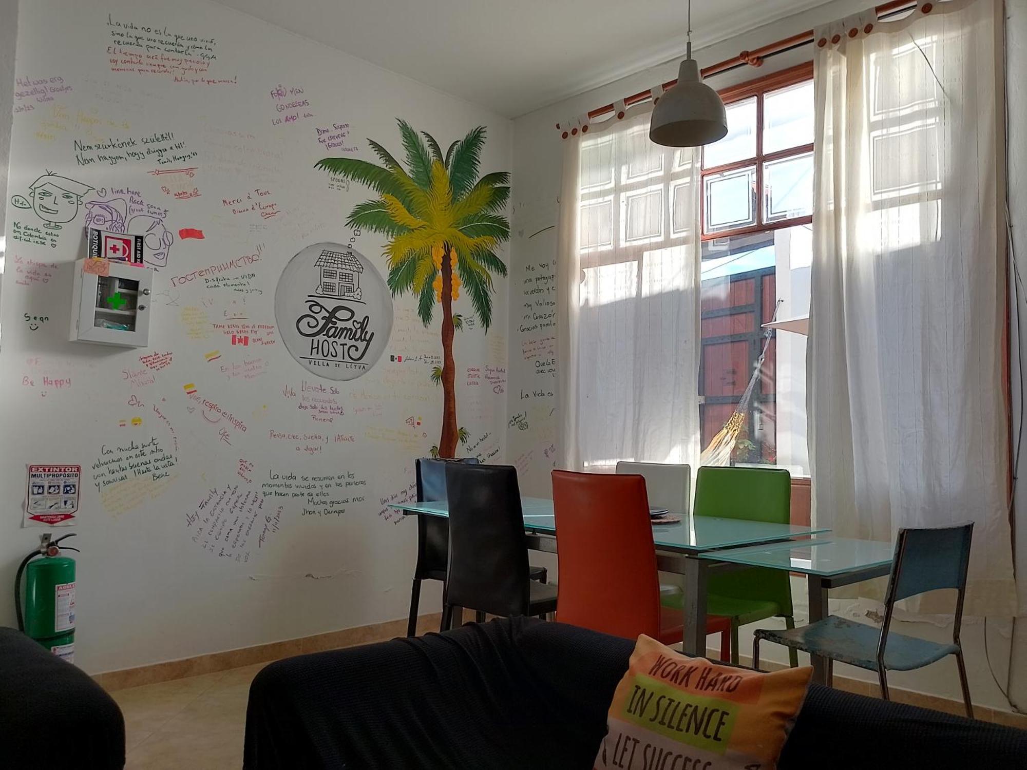 Family Host Hostel Виля Де Лейва Екстериор снимка